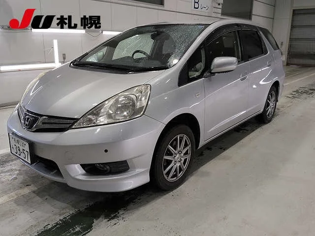 Honda Fit Shuttle GG8 2013